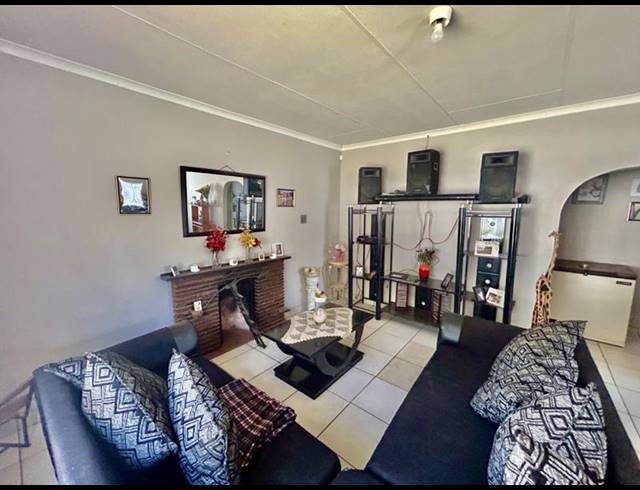 3 BEDROOM HOUSE FOR SALE IN VANDERBIJLPARK CW 6